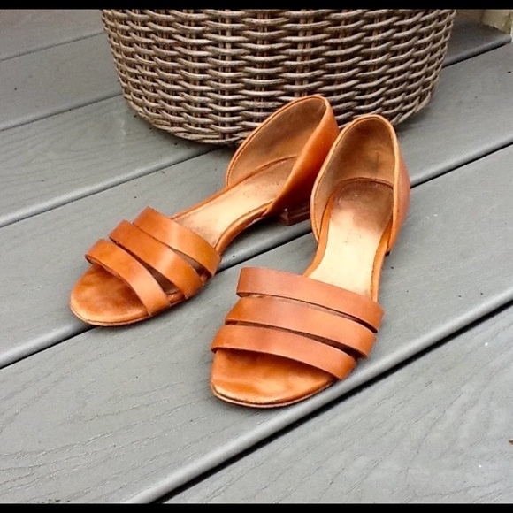 Madewell Shoes - Madewell slip-on tan sandals Sz 6
